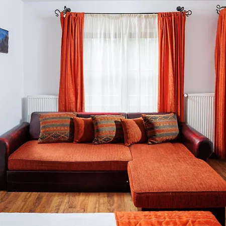 Pensiunea Tanita Gazde/Camere de închiriat